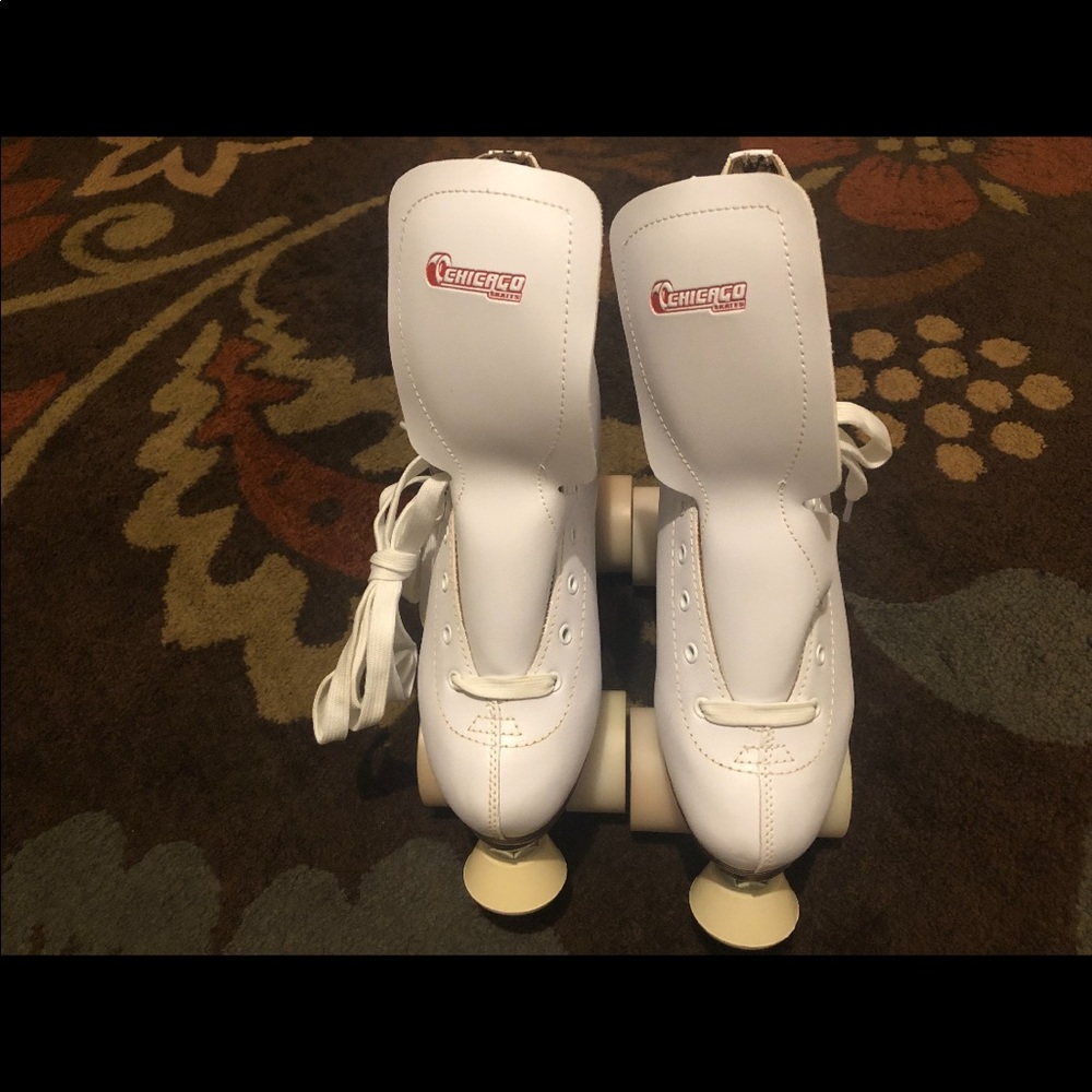 Chicago skates new sz7